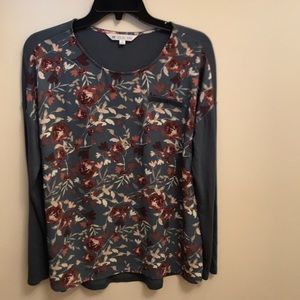 Downeast Basics floral blouse Medium